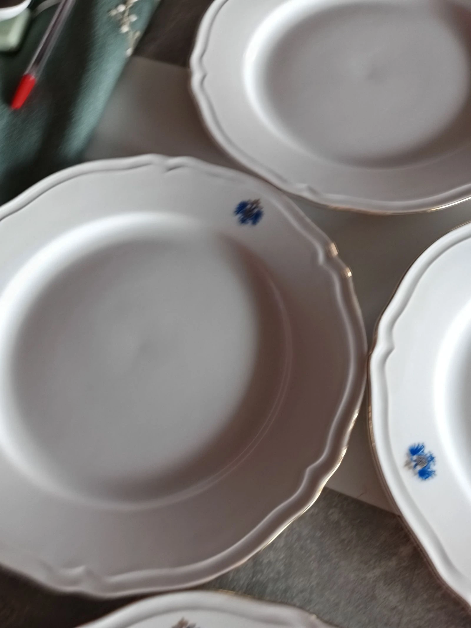 Lot of 7 fine porcelain dinner plates Royal Kent – photo 4